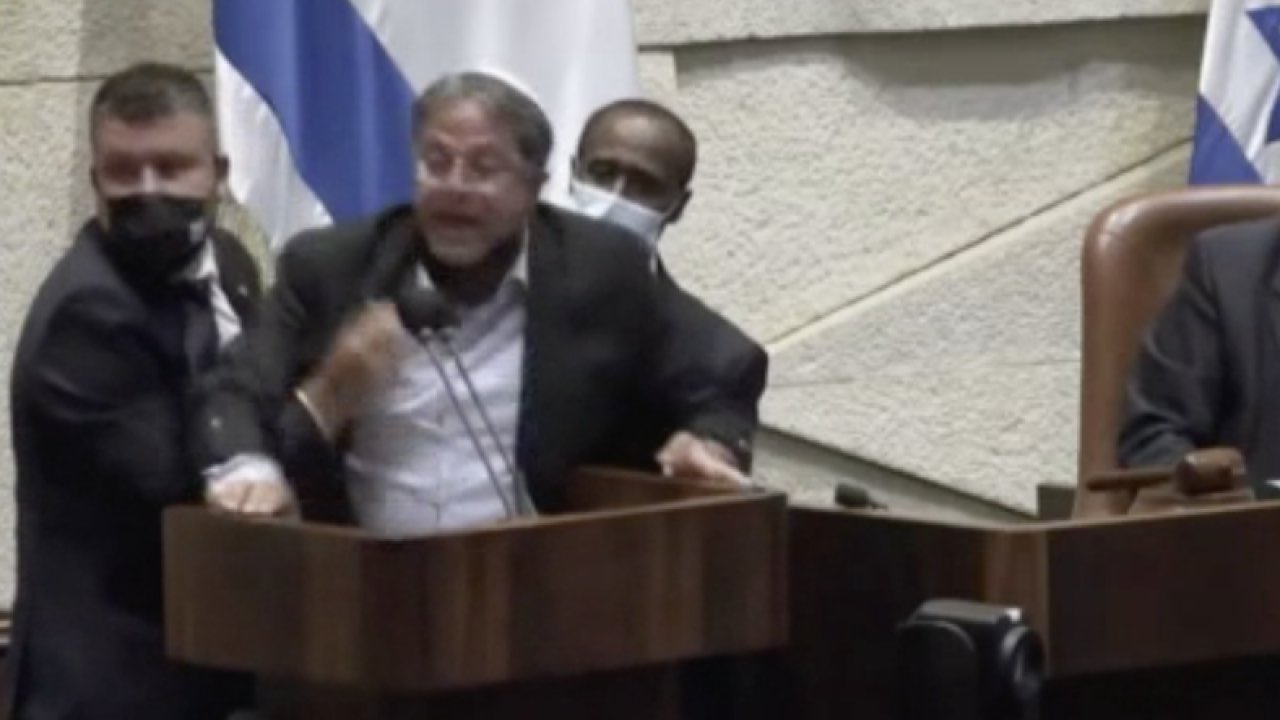 İsrail Parlamentosu’nda Milletvekili Ben-Gvir’i yaka paça kovuldu