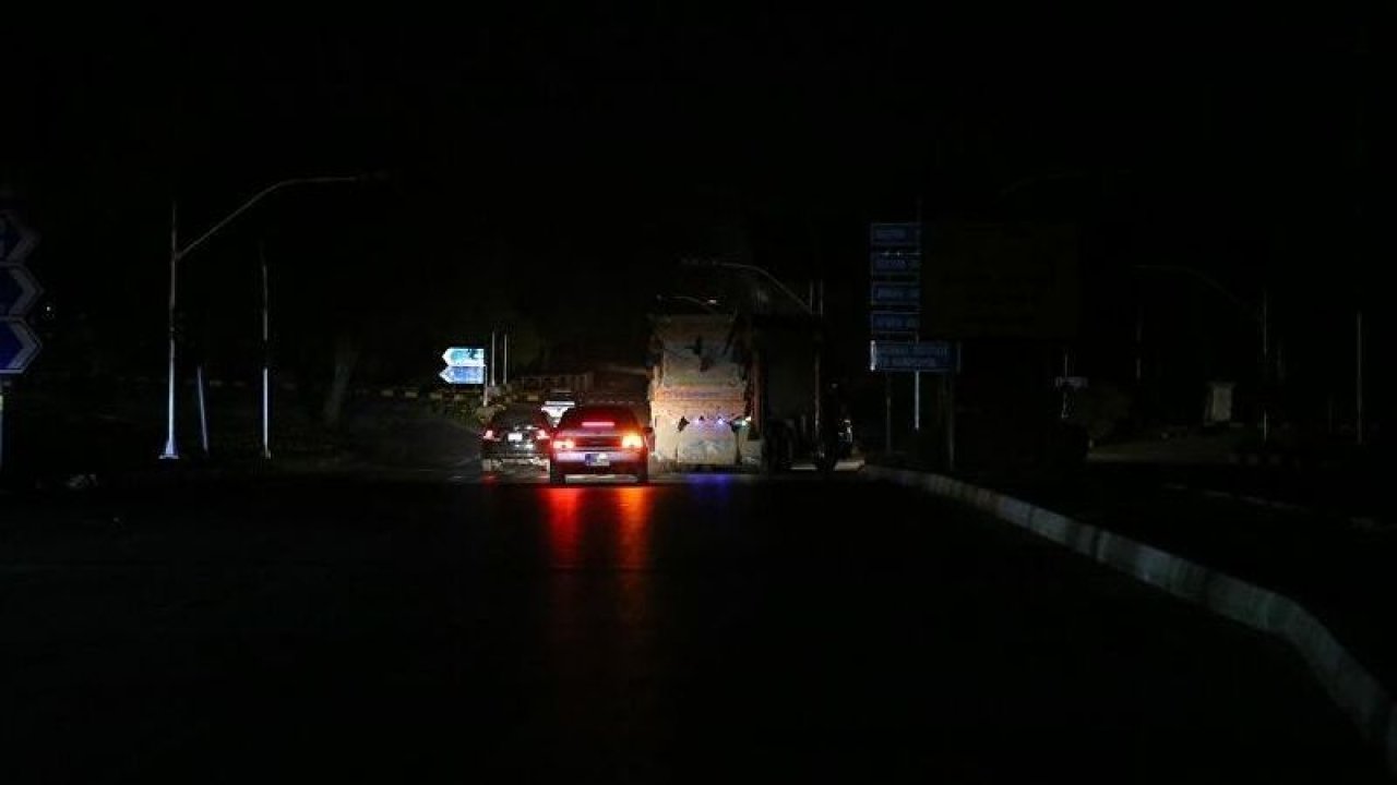 Son Dakika:Gaziantep'te elektrik kesintileri isyan ettirmeye devam ediyor.