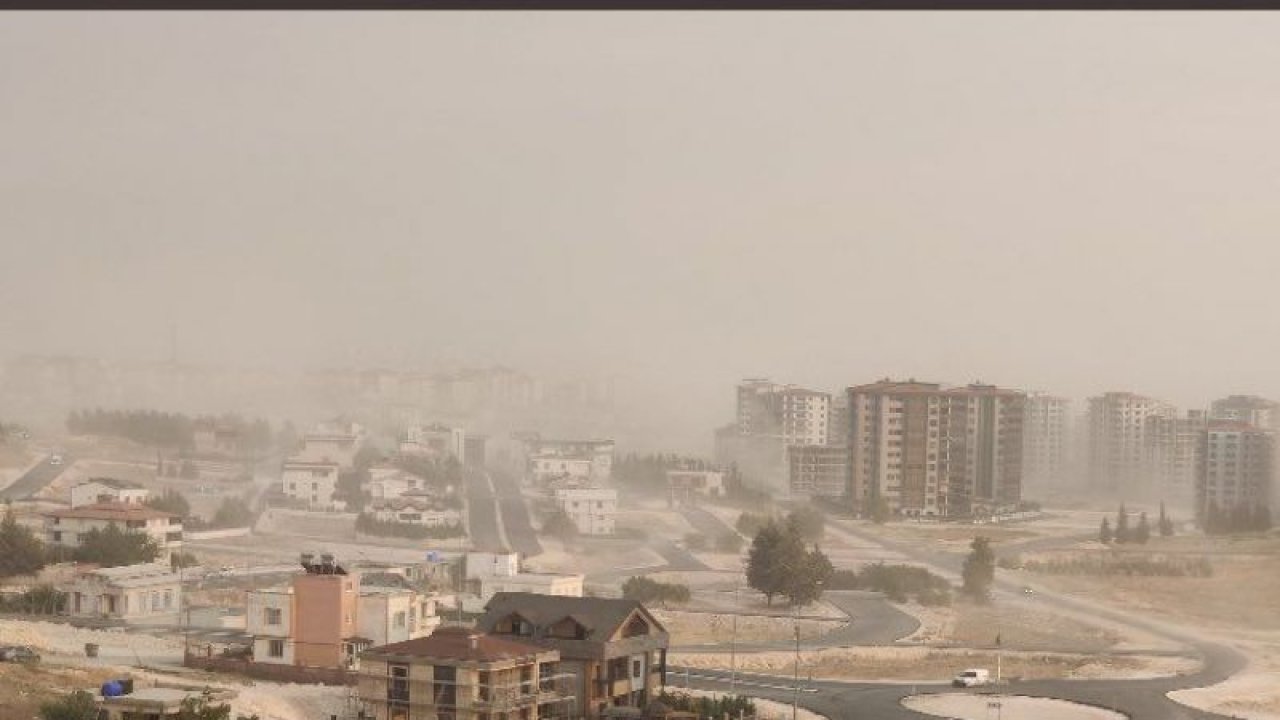 Son Dakika Haber: Gaziantep’te Toz Fırtınası…Göz Gözü Görmüyor