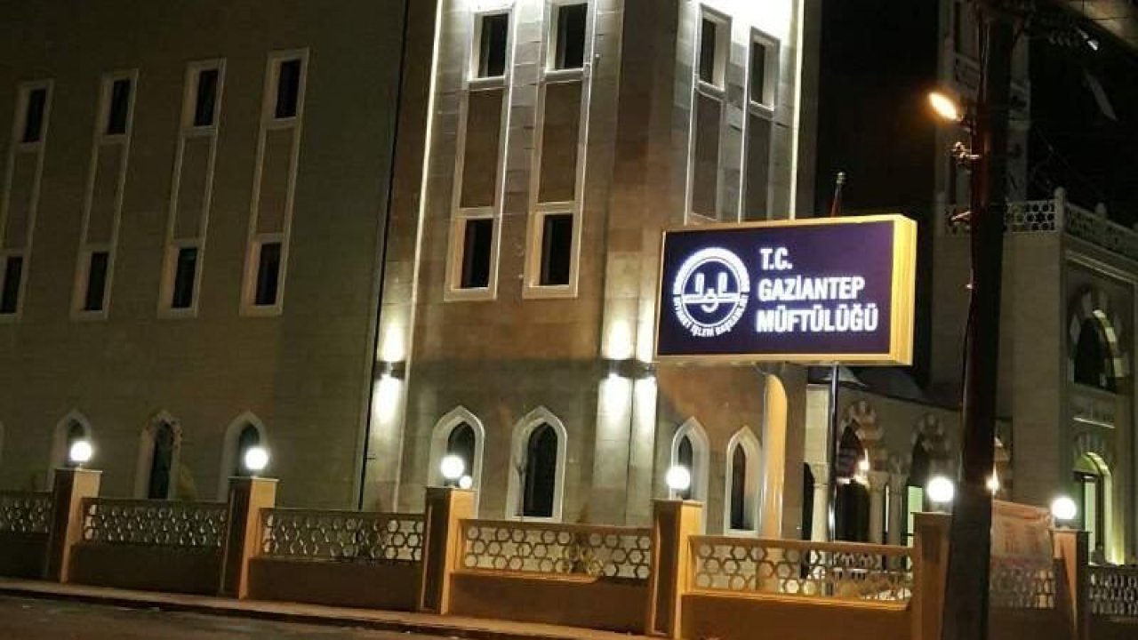 Flaş Haber:Gaziantep il müftüsü Camii'lerde  yardım parası topladı makam aracı aldı İddiası!