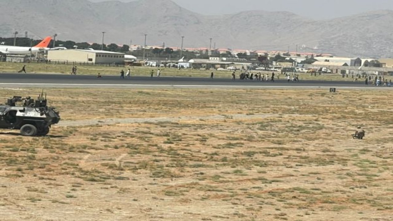 Kabil Havaalanı’ndaki kaos anları