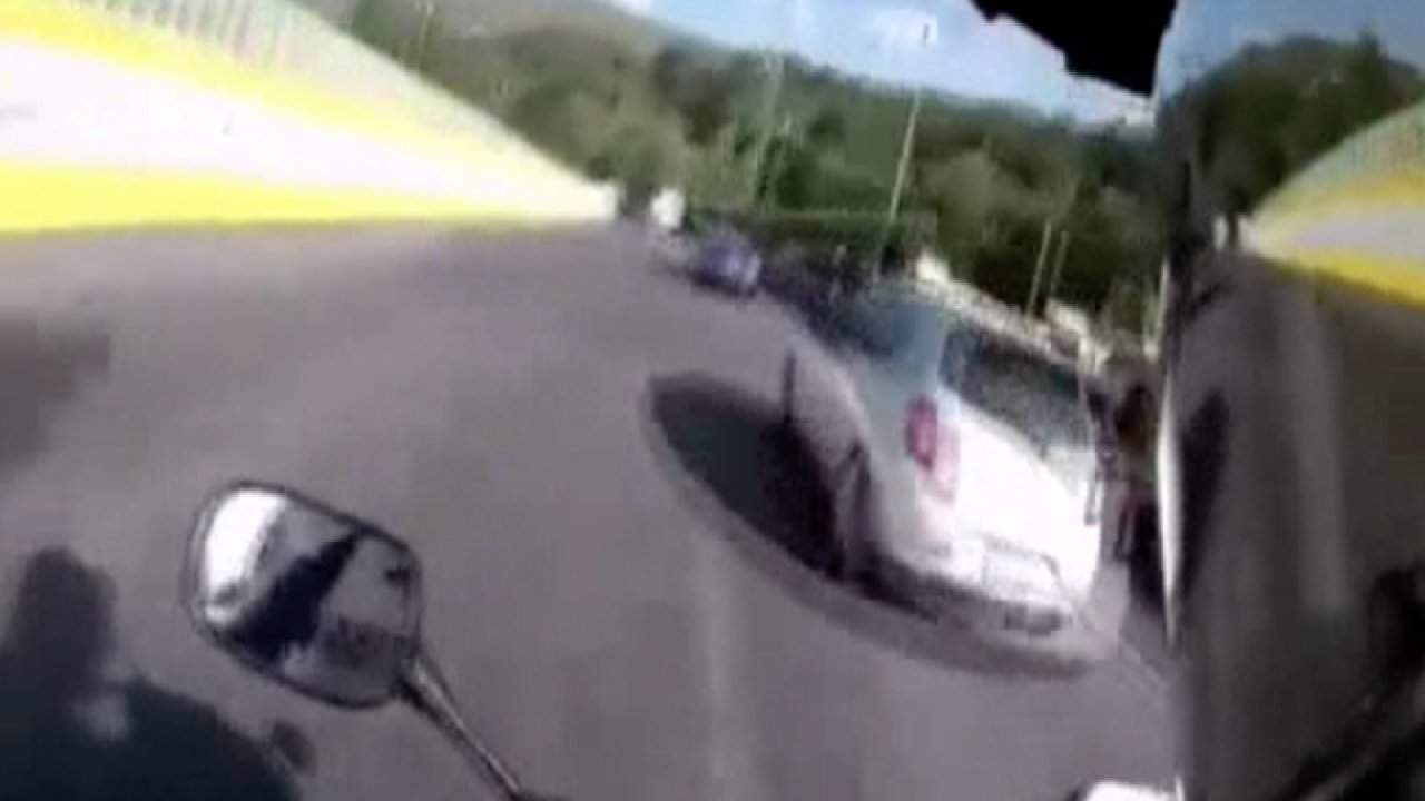 Meksika’daki kaza anı motosikletçinin kask kamerasında