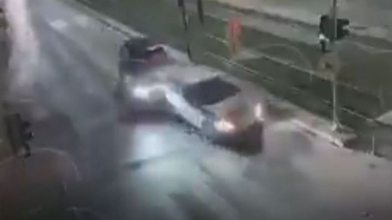 Video Haber…Gaziantep’te trafik kazaları kameralara yansıdı