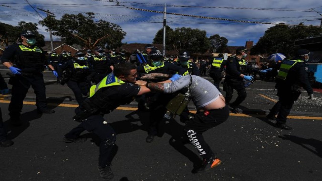 Avustralya’da karantina karşıtı gösterilerde arbede: 267 gözaltı