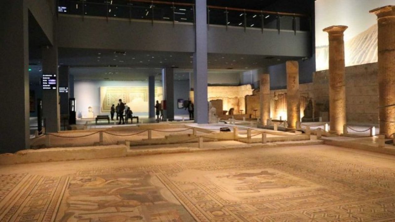 Foto Haber...Gaziantep Mozaik Müzesine Turistlerden Yoğun İlgi