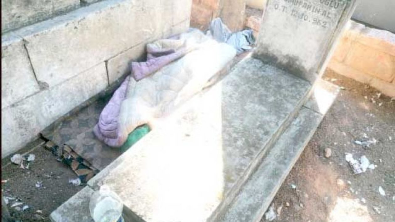 Son Dakika: Gaziantep Mezarlığını Adeta Ev Yaptılar Gaziantep Asri Mezarlığında Gecelereri Yatak, Yorgan  Serip Yatıyorlar