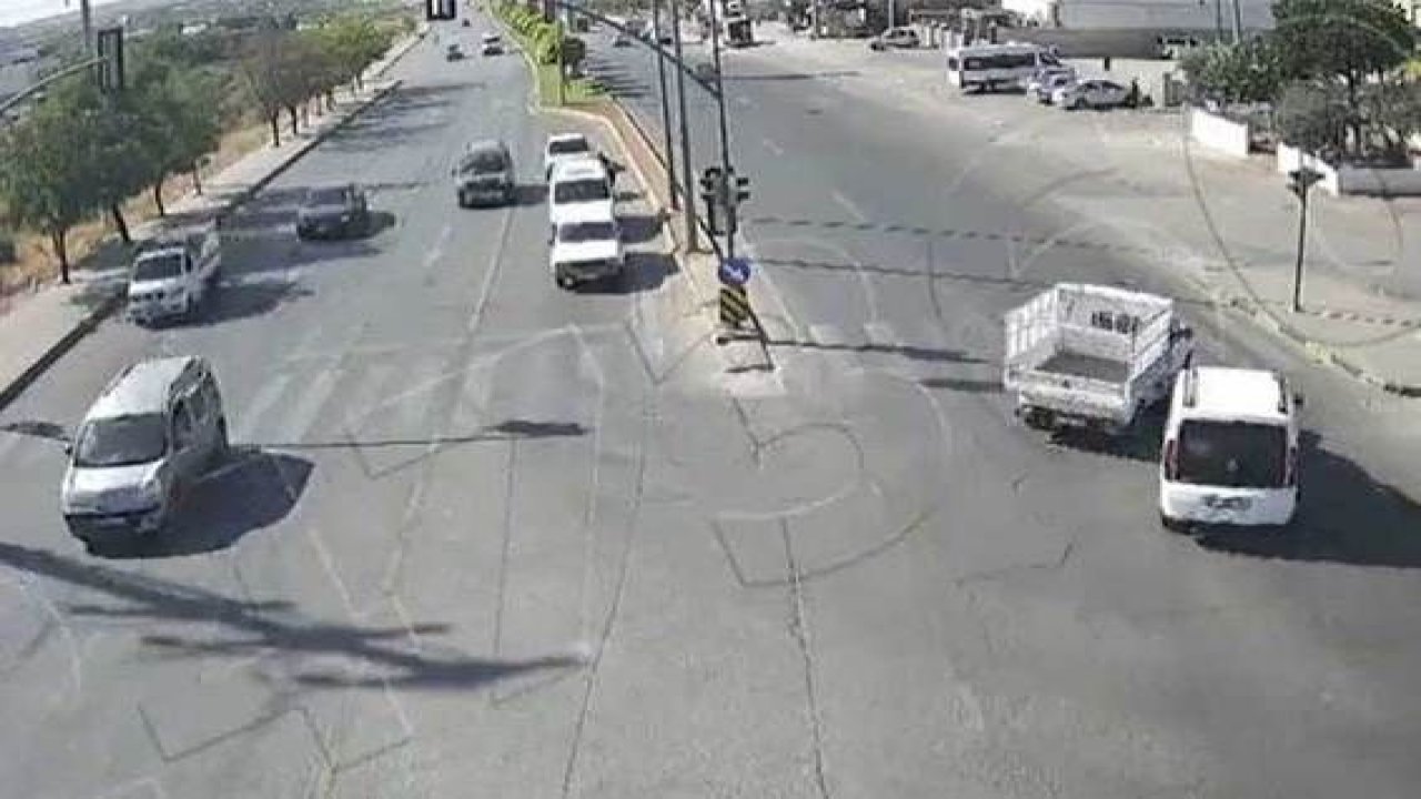 Video Haber...Gaziantep’te meydana gelen kazalar kameralara yansıdı