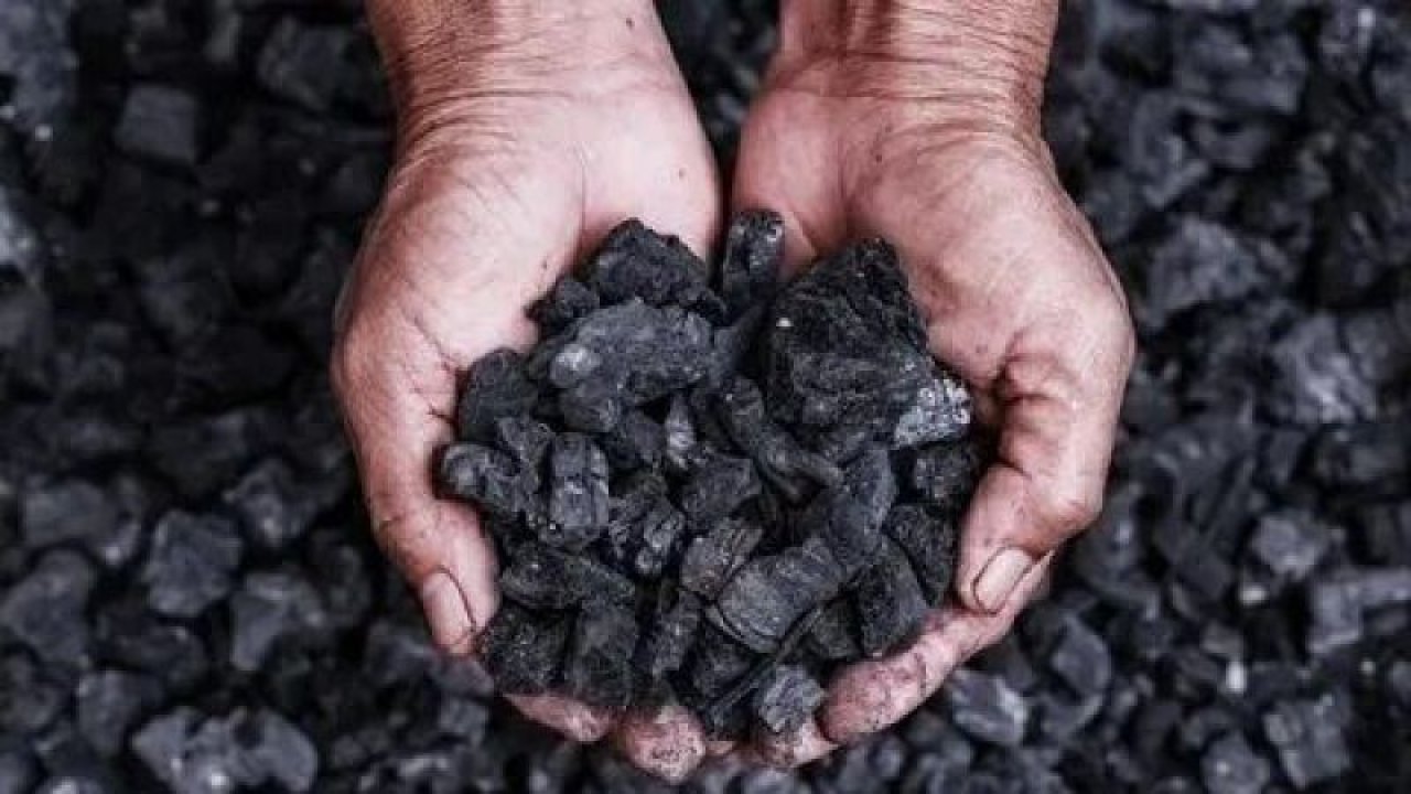 Son Dakika: Gaziantep'te Kış Geldi! Kömür 3 Bin TL. Vatandaş Ne Yapacağını Bilmiyor? Yorumlarınız...