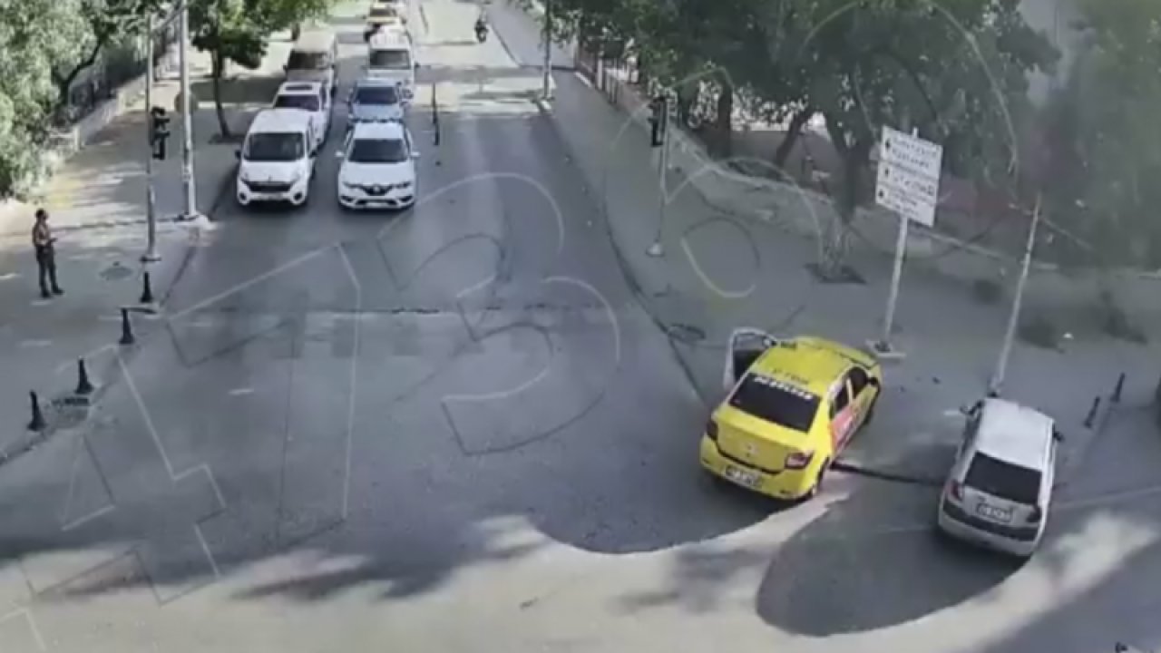 Video Haber...Gaziantep'te Trafik Kazaları Mobese Kameralarına Yansıdı