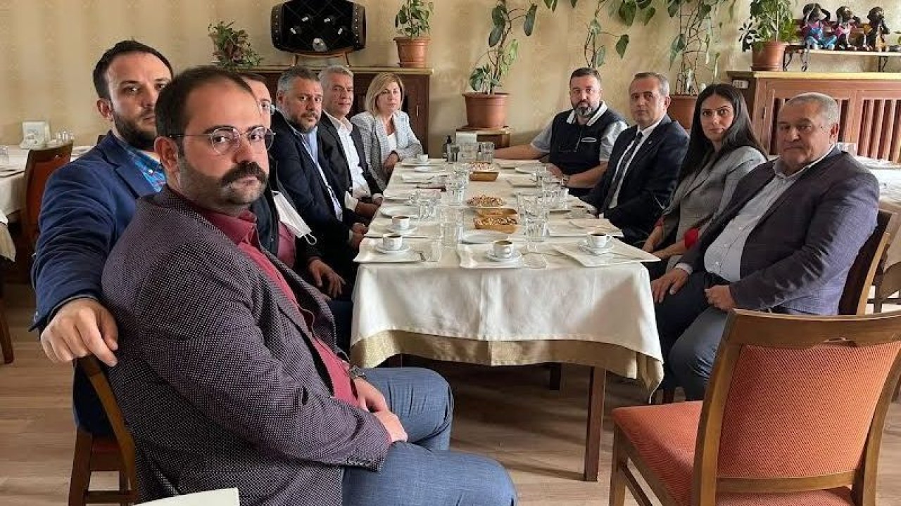 SICAK GELİŞME! DEVA Partisi Gaziantep’ten GAR Restoran’a destek ziyareti