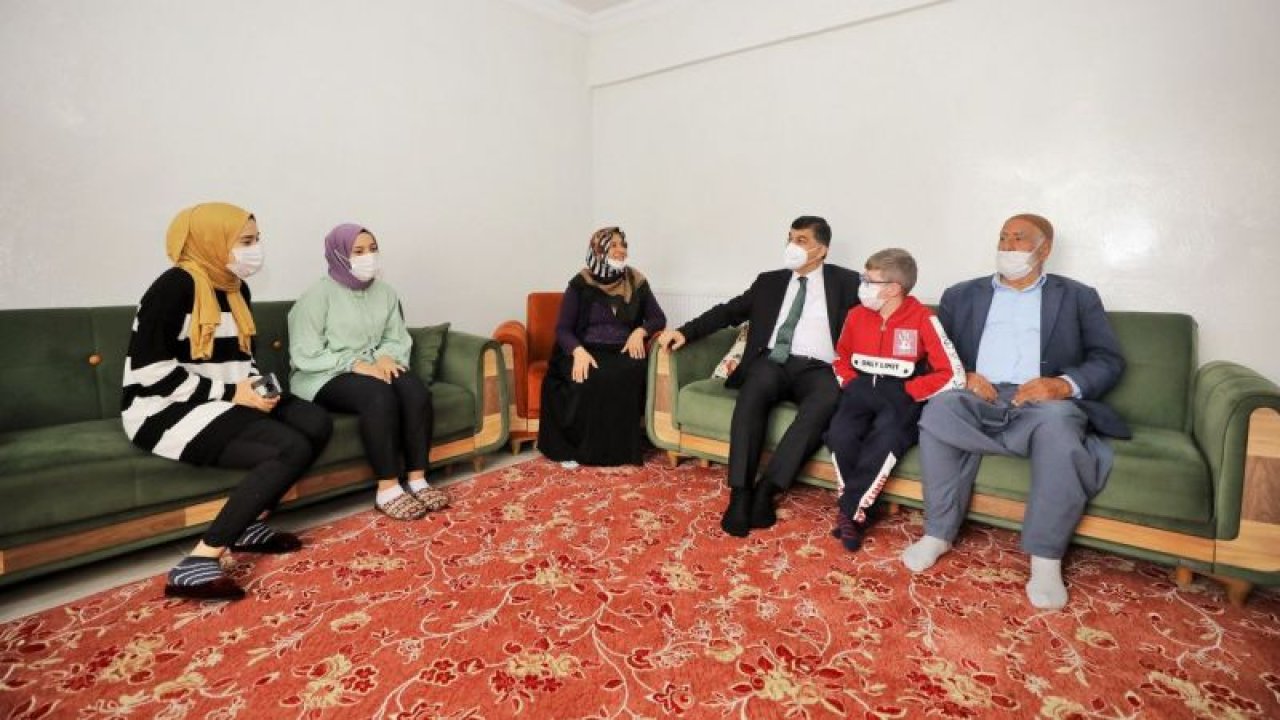 Şehitkamil Belediye Başkanı Fadıloğlu lösemi hastası Kurt'u ziyaret etti