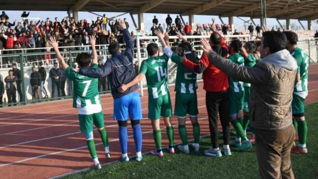 Gaziantep Süper Amatör Küme...Araban Belediyespor  Gaziantep Gazispor’u 3-0 mağlup etti.