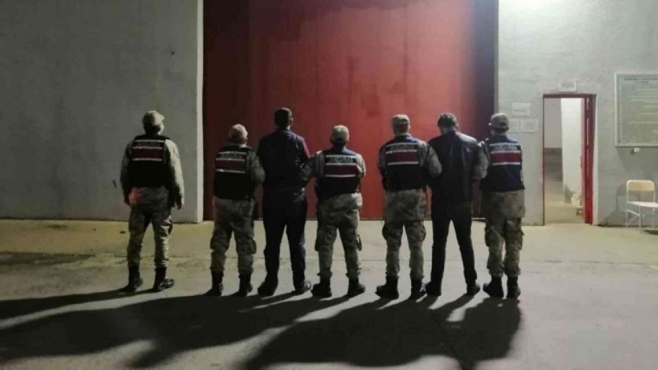 Son Dakika:Video Haber...Gaziantep’ten Hatay’a uyuşturucu sevkiyatına jandarma engeli