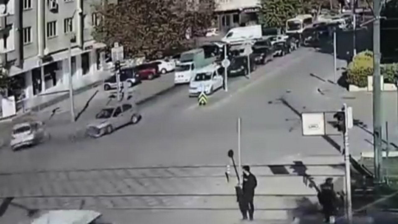 Video Haber...Gaziantep'te trafik kazaları mobese kameralarına yansıdı