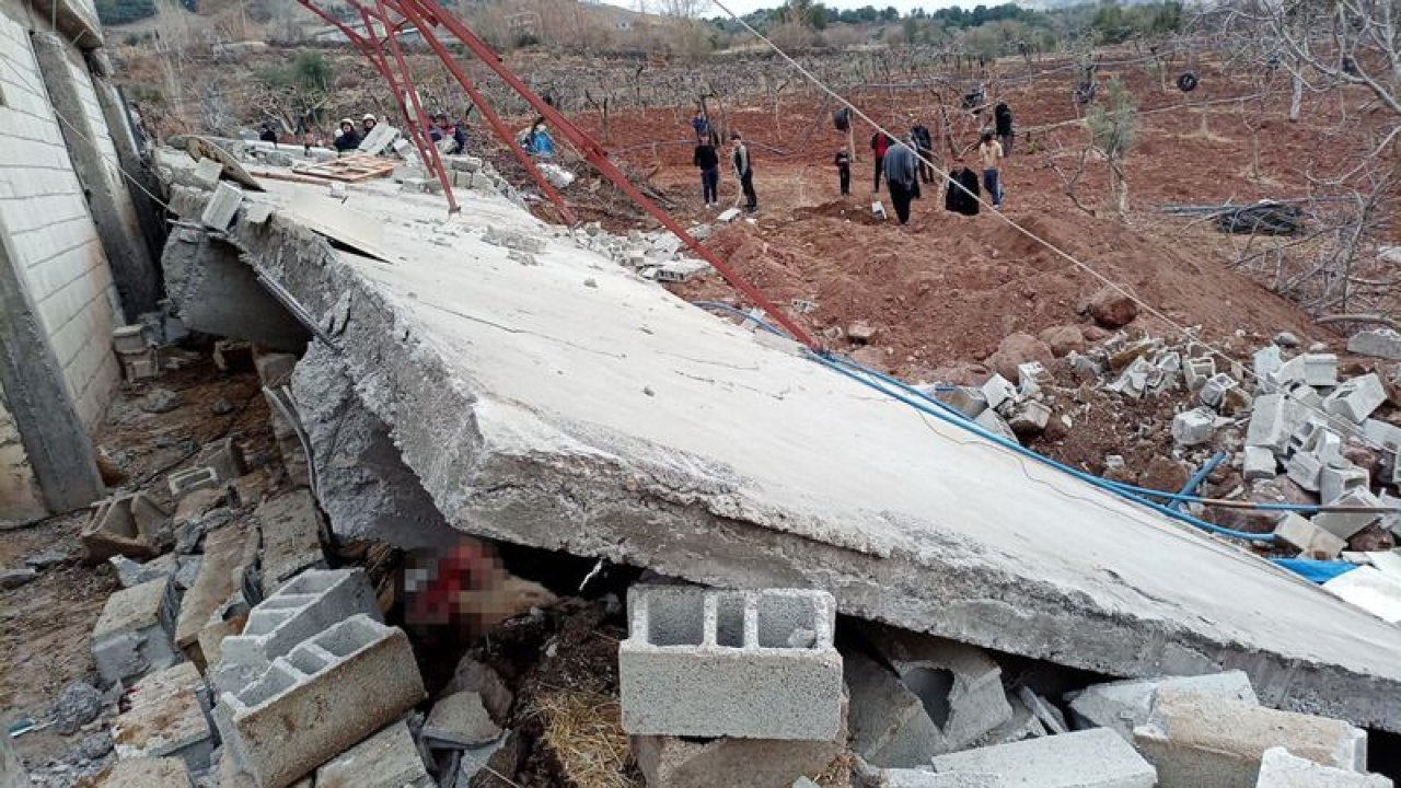 Son Dakika...Gaziantep'te yağış sonrası ahır çöktü: 5 büyükbaş hayvan telef oldu