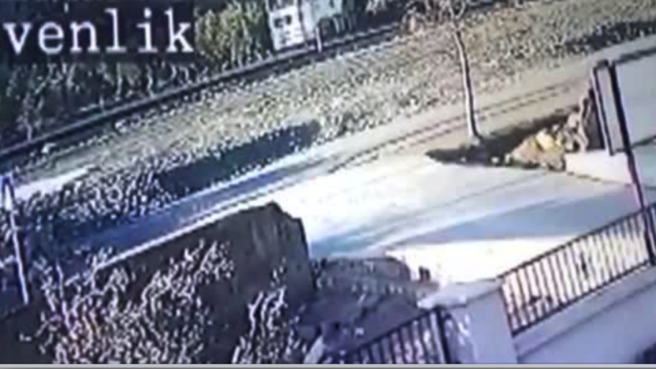Video Haber...Gaziantep'te kazaya karışan tırın sürücüsü güvenlik kamerasından tespit edildi