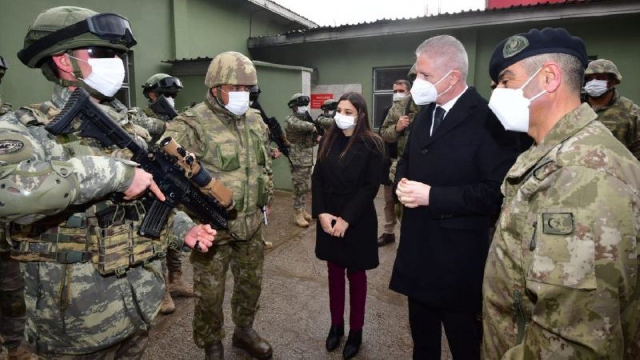 Gaziantep Valisi Davut Gül Suriye sınırında incelemelerde bulundu