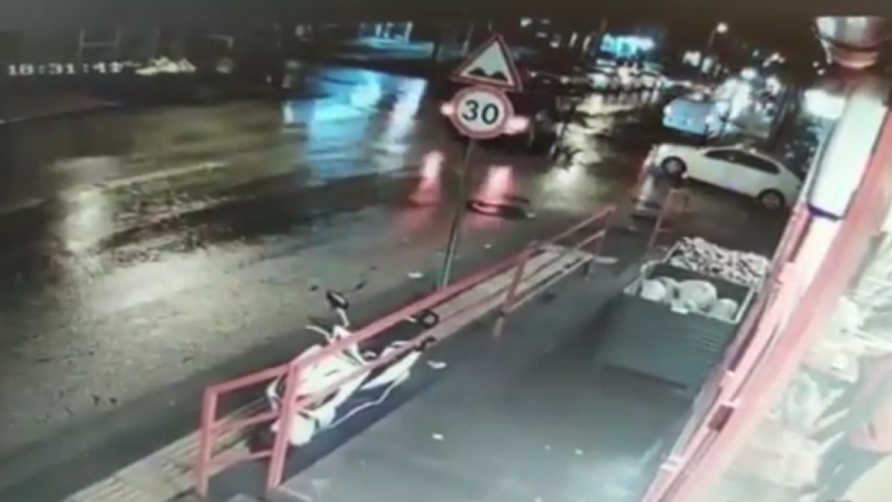 Son Dakika:Video Haber...Gaziantep'te Lüks Otomobil Sürücüsü Yayaya Çarpıp Kaçtı