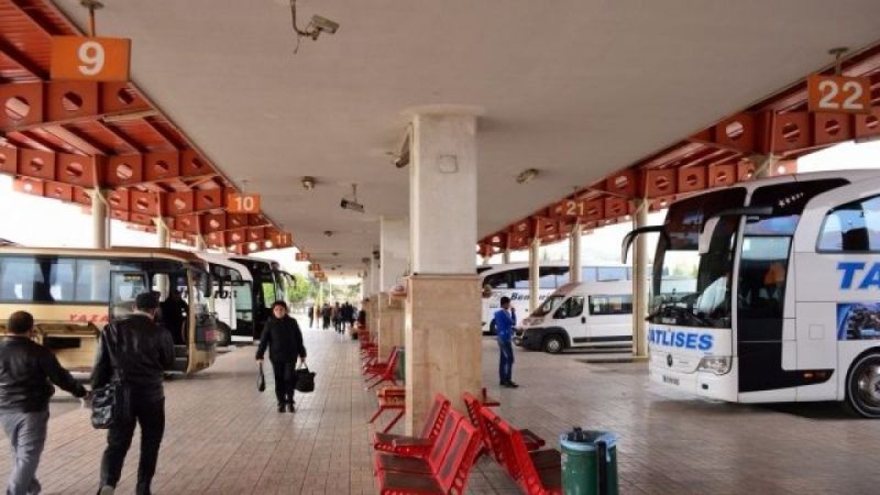 Şehirlerarası otobüsler sinek avlıyor  Bilet fiyatları uçağa yaklaşıyor