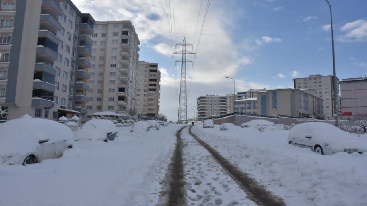 Son Dakika: Gaziantep'te kar kalınlığı 50  santimetreye ulaştı