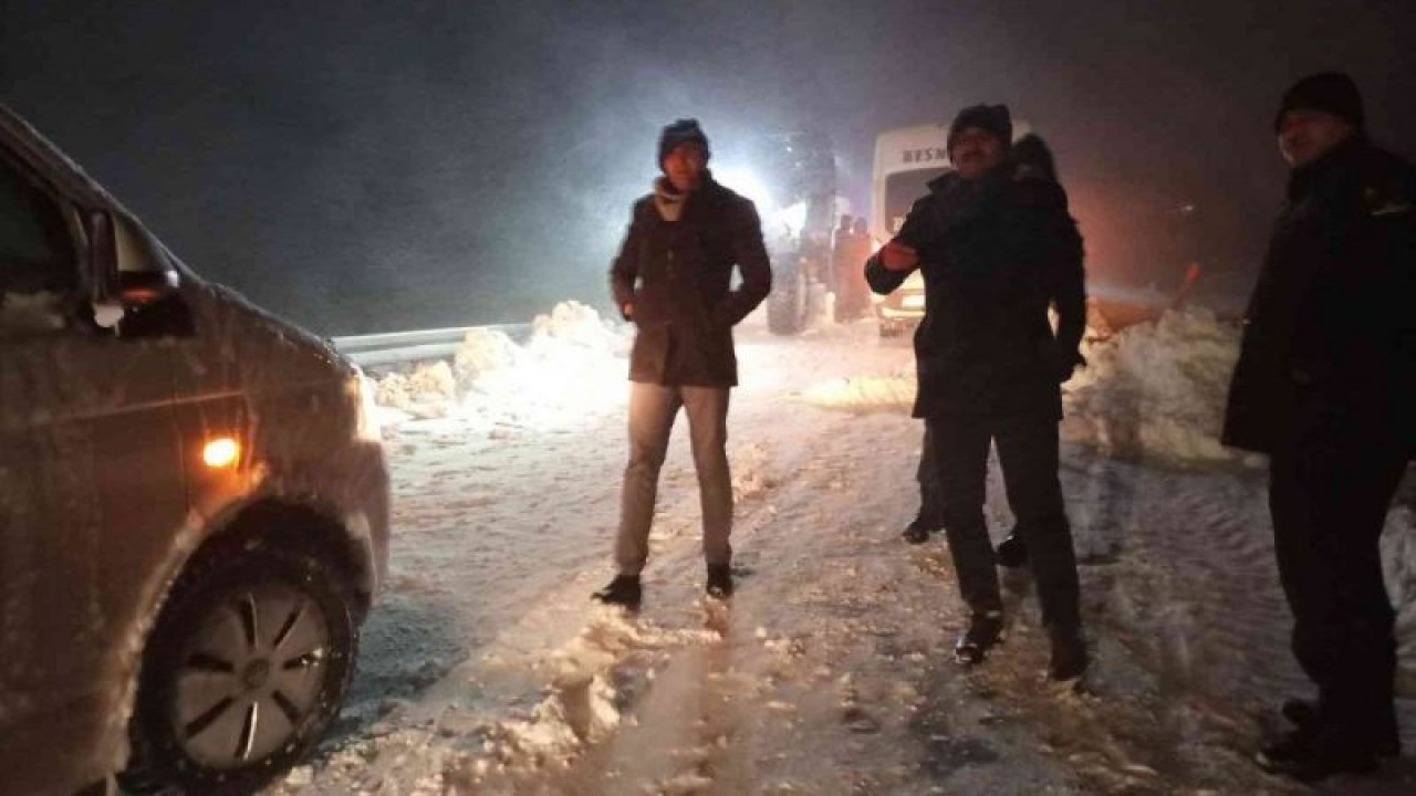 Son Dakika: Video Haber...Gaziantep'in Araban İlçesinde mahsur kalan 300 kişi kurtarıldı