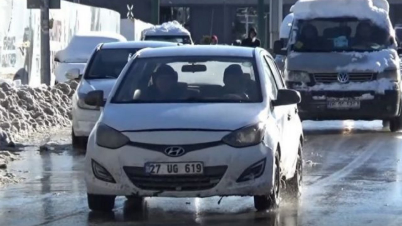 Son Dakika: Video Haber...Sonunda Gaziantep’te kardan kapanan tüm yollar trafiğe açıldı