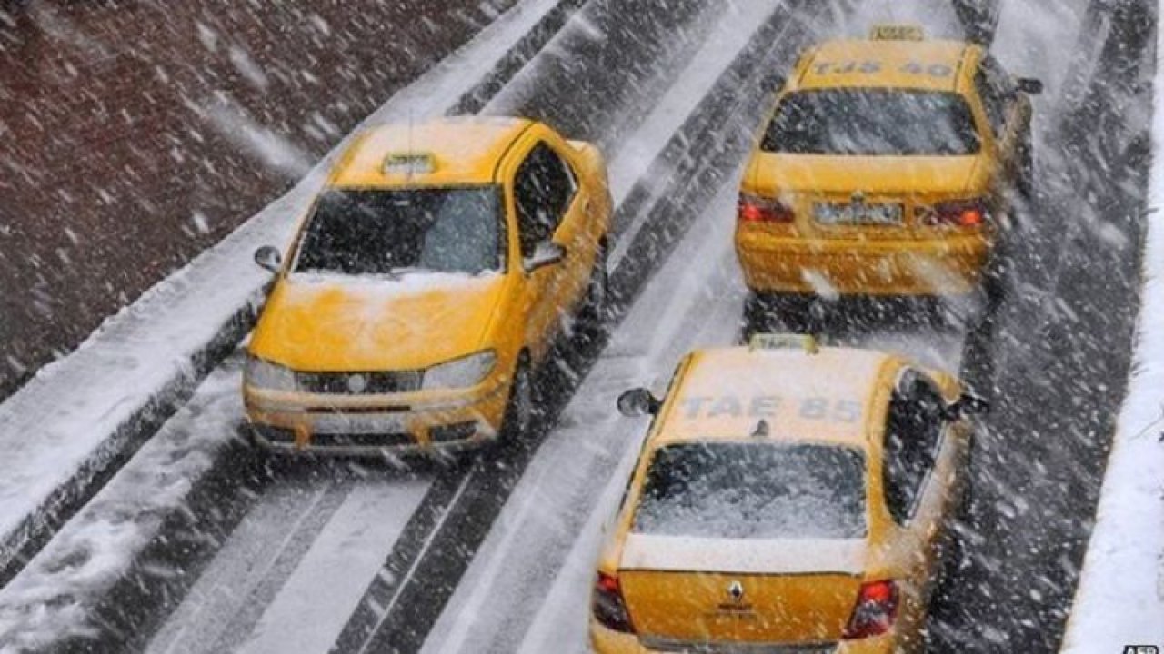 Son Dakika: Gaziantep'te Ulaşıma Kar Engeli! Taksilerde Çalışamıyor...