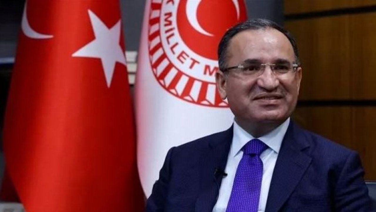 Son Dakika: Adalet Bakanı Abdülhamit Gül istifa etti! Yerine Bekir Bozdağ atandı
