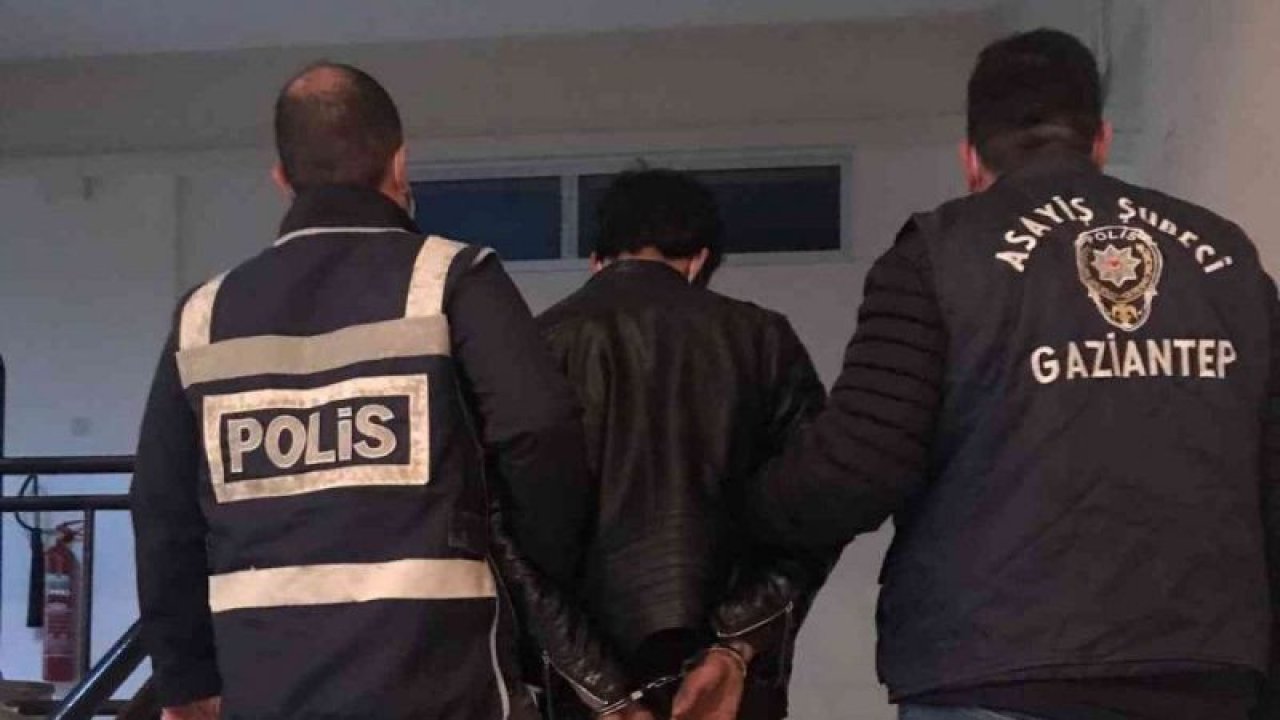 Video Haber...Gaziantep’te Aile Sağlığı Merkezi’ni talan eden şüpheli tutuklandı