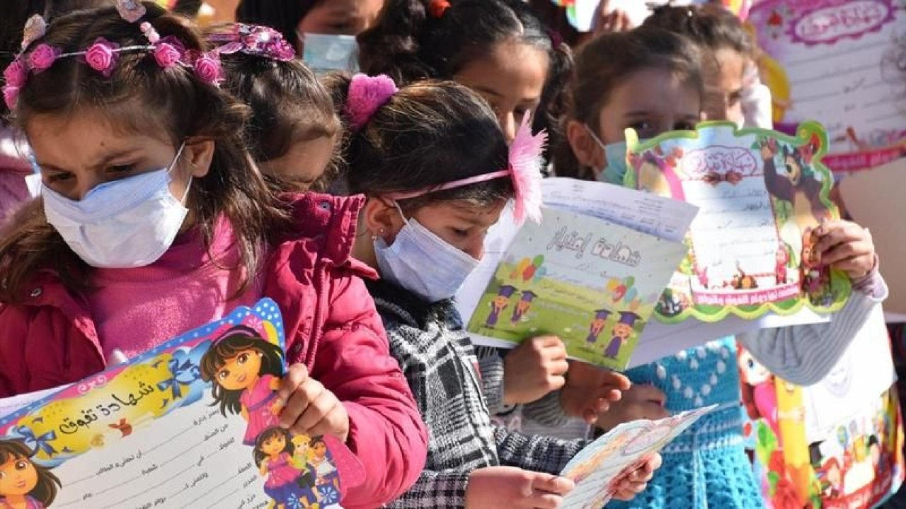 Son dakika haber: Okullarda Uygulanacak mı? Gaziantep'te herkes merak ediyor! Uçakta, otobüslerde, okulda maske takılacak mı?