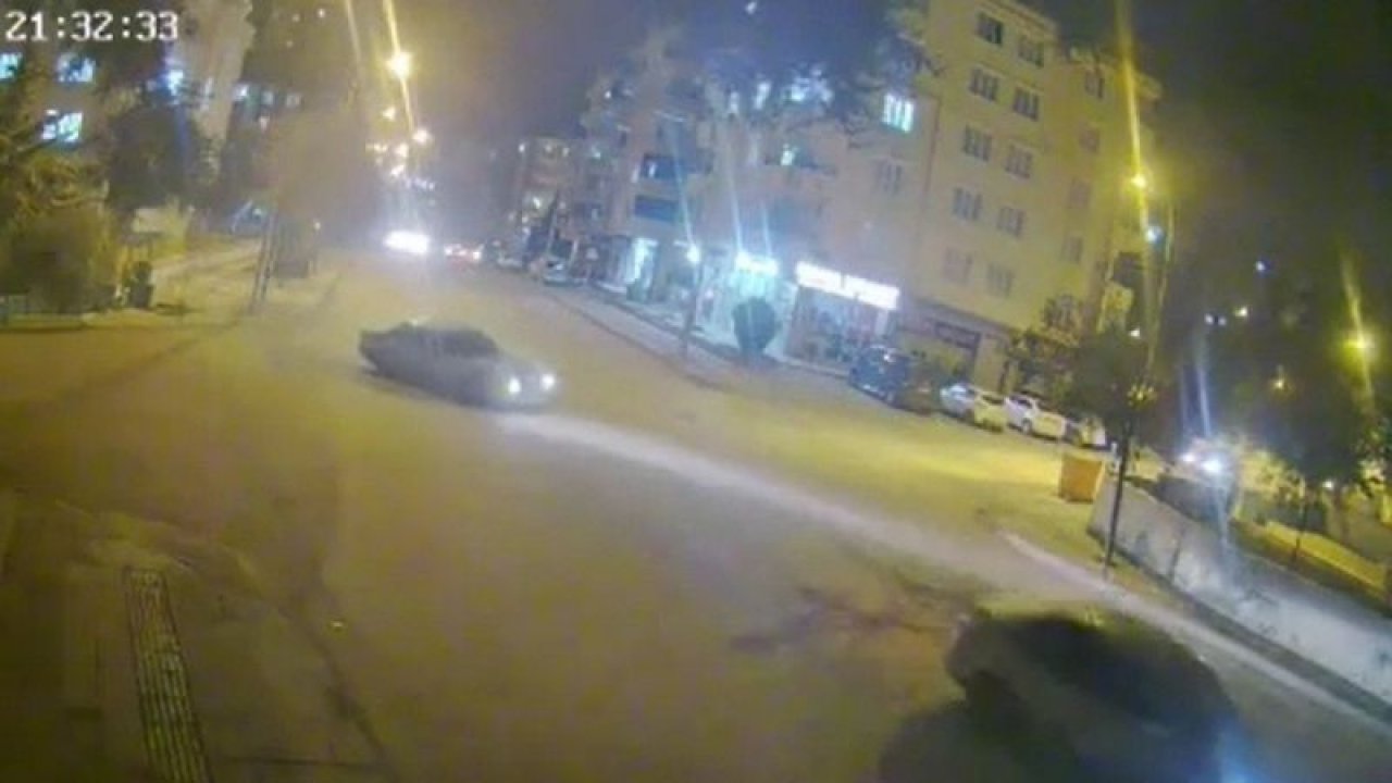 Video Haber:Gaziantep'te cadde ortasında defalarca drift yaptı! 9 bin 321 TL ceza yedi! O Anlar Kameraya yansıdı