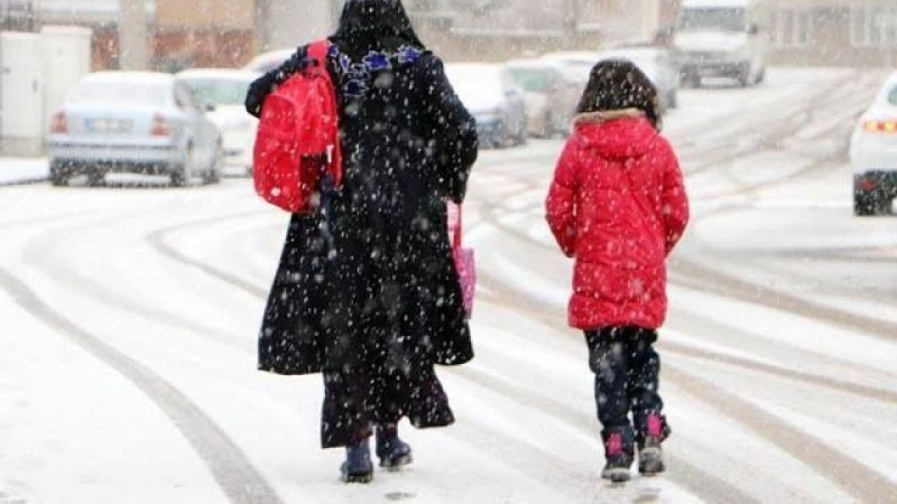 Gaziantep’te okullar tatil olacak mı? Gaziantep’te yoğun kar yağışı devam ediyor!