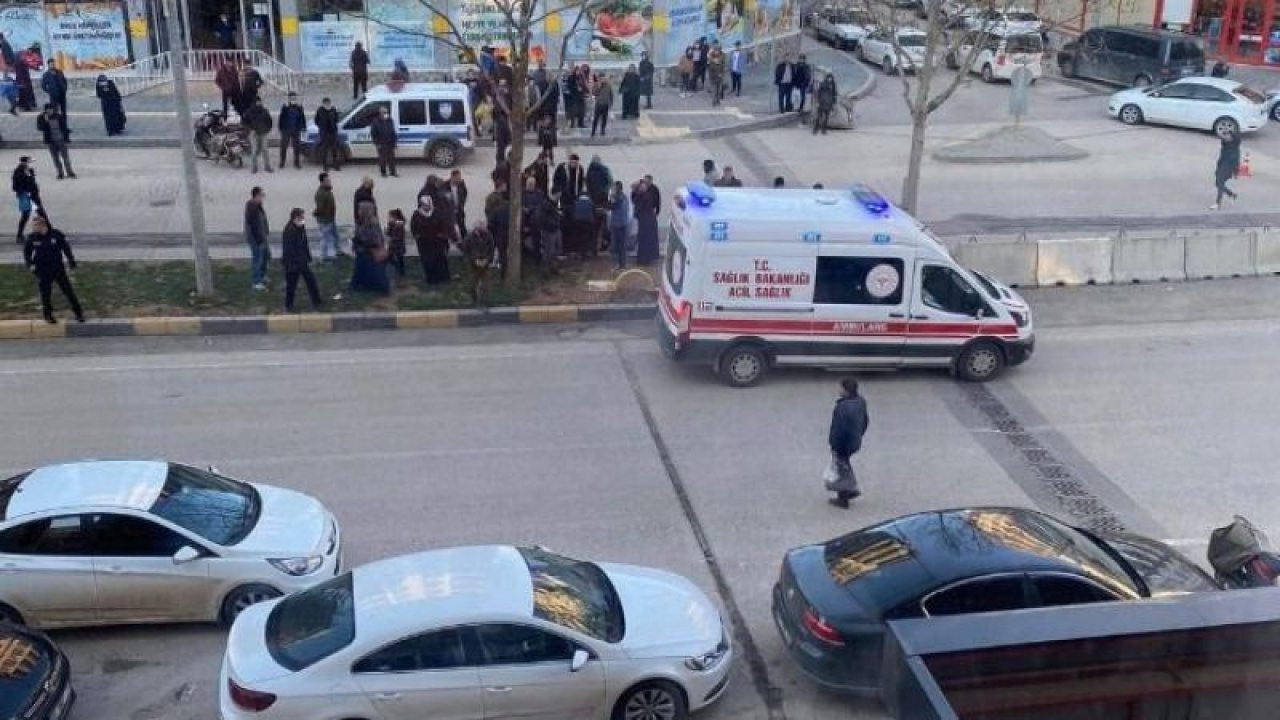 Son Dakika...Gaziantep'te polislerin gözü önünde yayaya çarptı