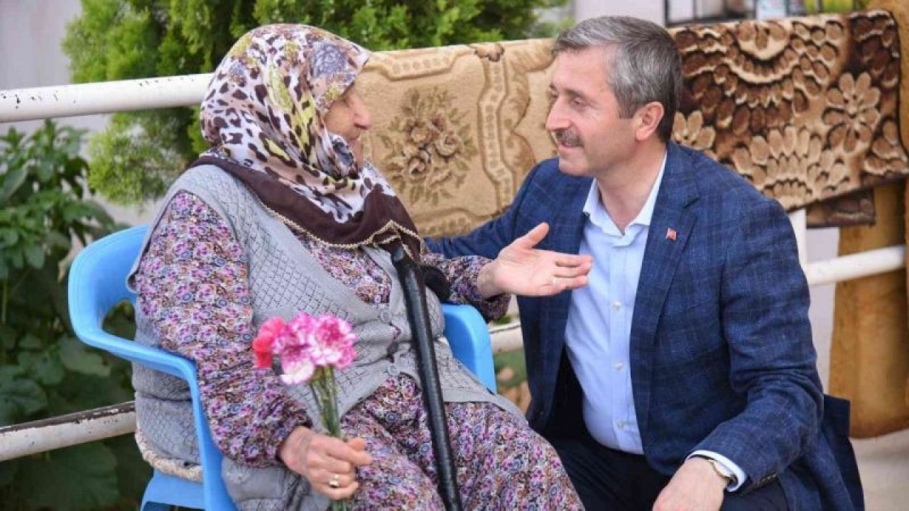 Başkan Tahmazoğlu yaşlılar haftasını kutladı