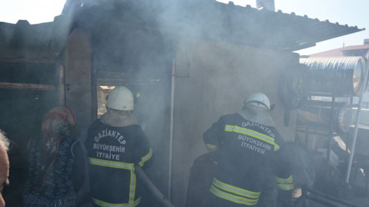 Gaziantep'te korkutan yangın! Binanın çatı katında yangın çıktı