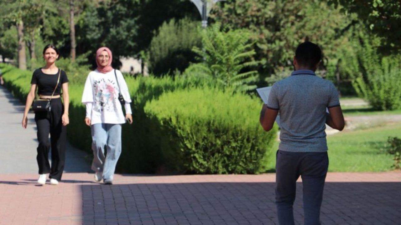 Öğrenci affıyla yeniden Gaziantep Üniversitesine döndüler...Bakın  Neler Dediler