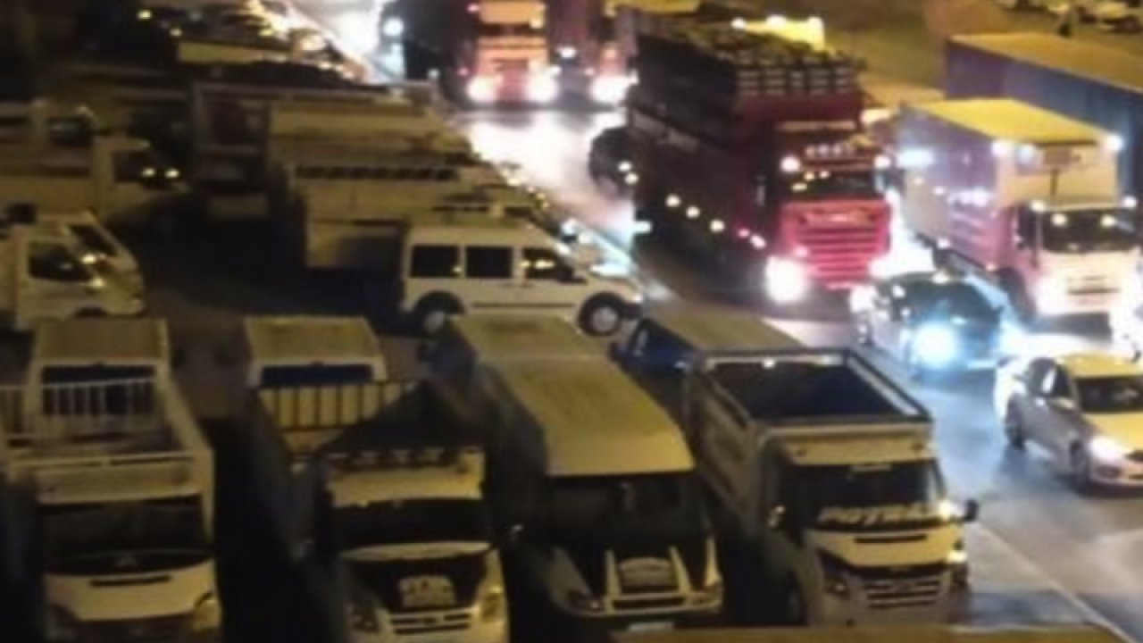 TAG Otoyolu'nda tüneldeki fanın yola düşmesi sonucu kapanan Adana-Gaziantep yönü ulaşıma açıldı