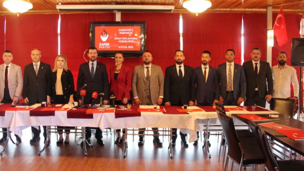 Gaziantep'te Zafer Partisi yeni yönetim kurulu üyelerini tanıttı