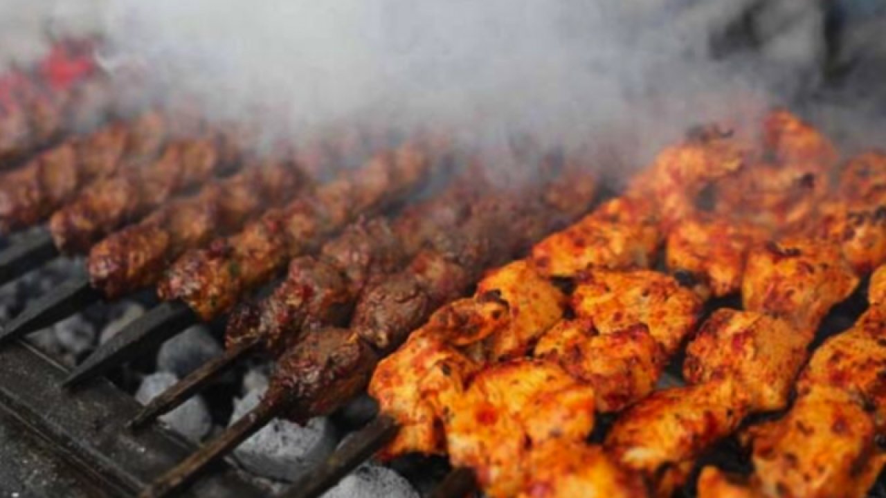 Gaziantepli Vatandaşlar Kebap Yemeyi Unuttu! Gaziantep'te Kebaçılar Döner Ve Kebaba Zam İstiyor