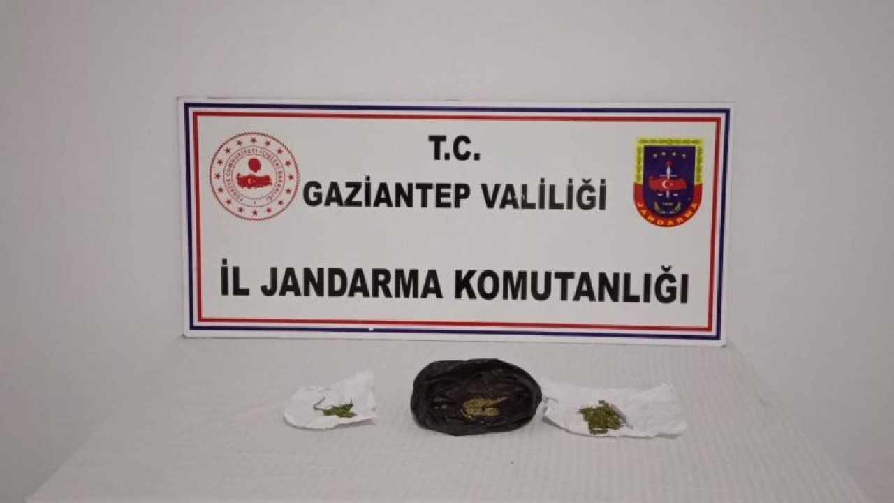 Gaziantep’te jandarma ekiplerinin yaptığı operasyonda çok miktarda uyuşturucu ile kaçak malzeme ele geçirildi