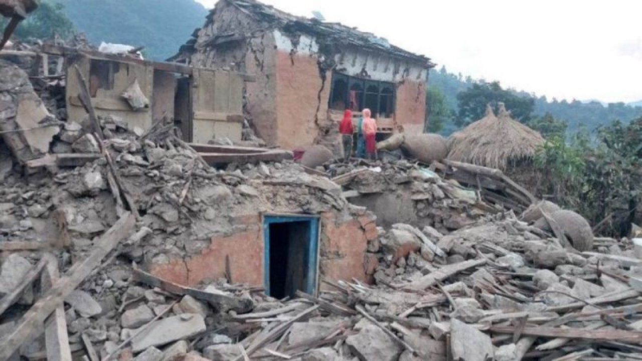 Nepal’de 6.6 büyüklüğünde deprem