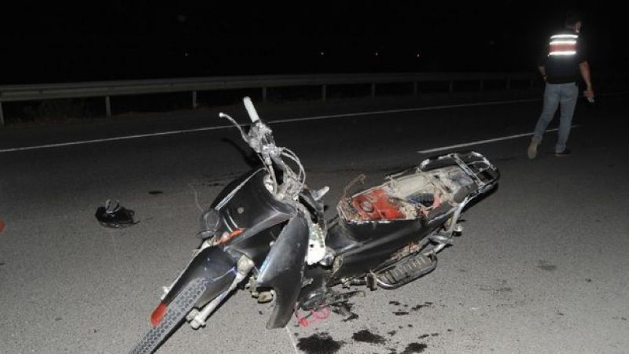 Gaziantep KAZA! Gaziantep'in İslahiye ilçesinde otomobil ile çarpışan motosikletin sürücüsü yaralandı.