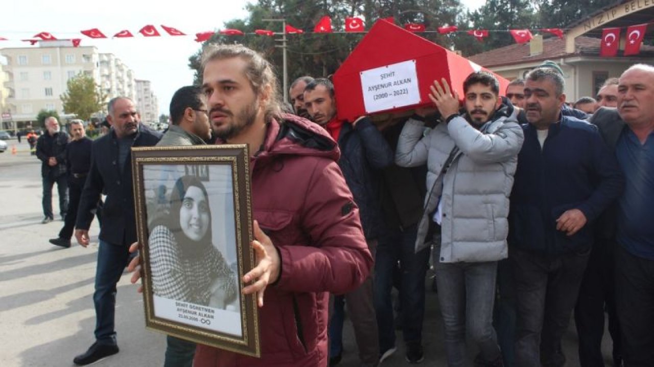 Gaziantep'te roketli saldıra hayatını kaybeden Ayşenur Öğretmen,saldırıda öğrencilerini sığınağa götürerek faciayı önlemiş