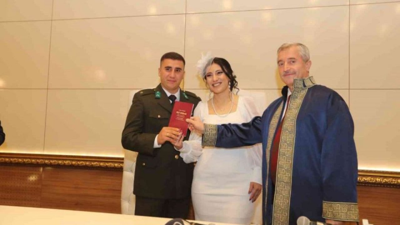 Şahinbey Belediyesi'nde 2022 yılında 20 bin 292 nikah kıyılarak, yeni bir rekor kırıldı