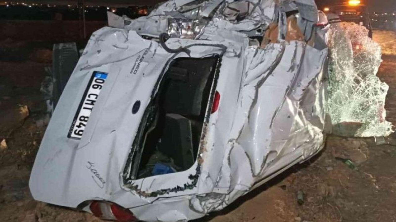 Gaziantep-Nizip karayolunda tırın bir otomobile çarptığı kazada 2’si ağır 3 kişi yaralandı. VİDEO HABER