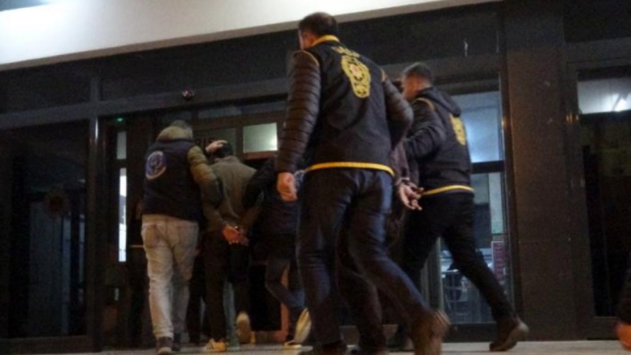 Gaziantep'ten Malatya'ya Giden Hırsızlar, 6 milyon TL değerinde elektrik kablosu çaldılar... Video Haber