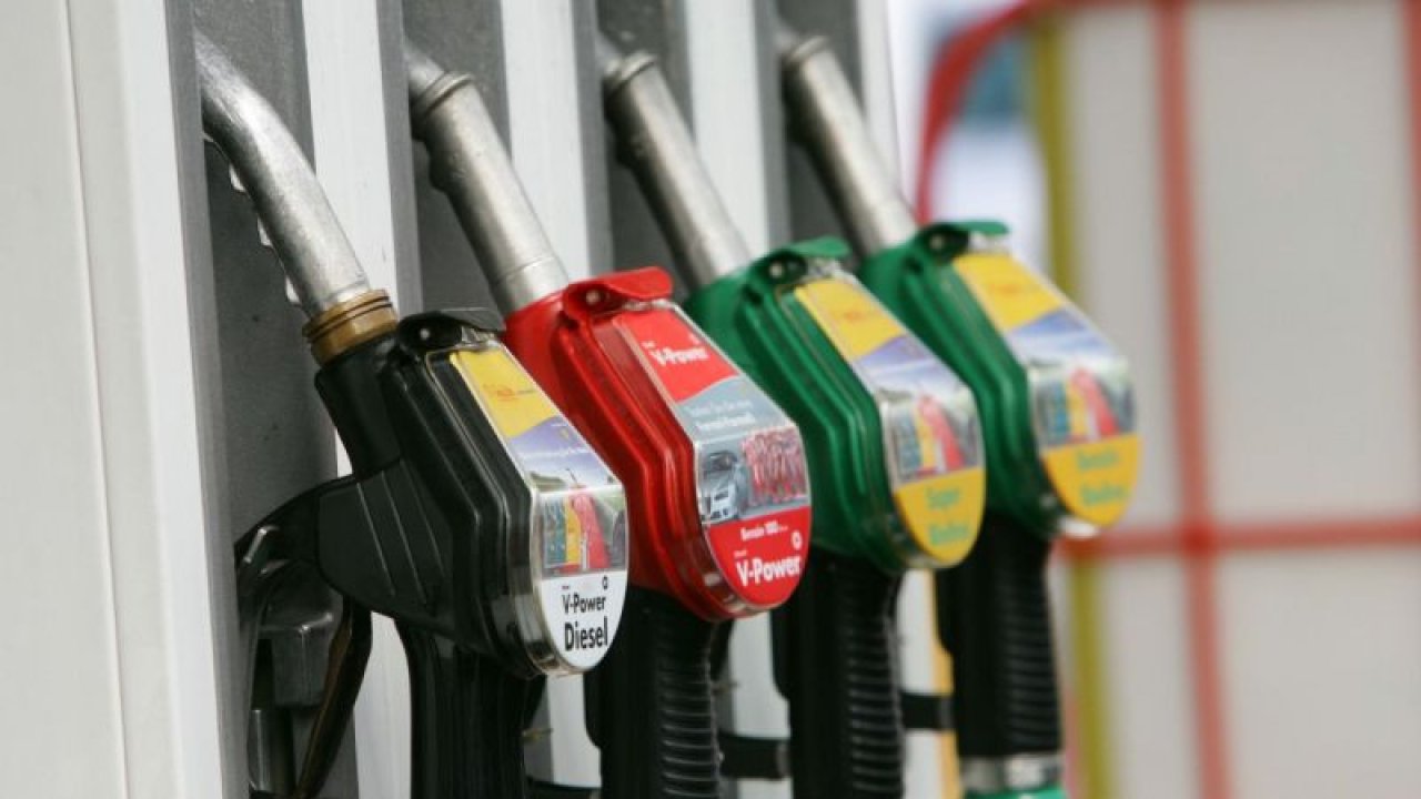Brent Petrol Yere Çakıldı, Gözler Benzin Ve Motorine Döndü! İşte 6 Ocak 2023 Benzin, Motorin ve LPG Fiyatı…