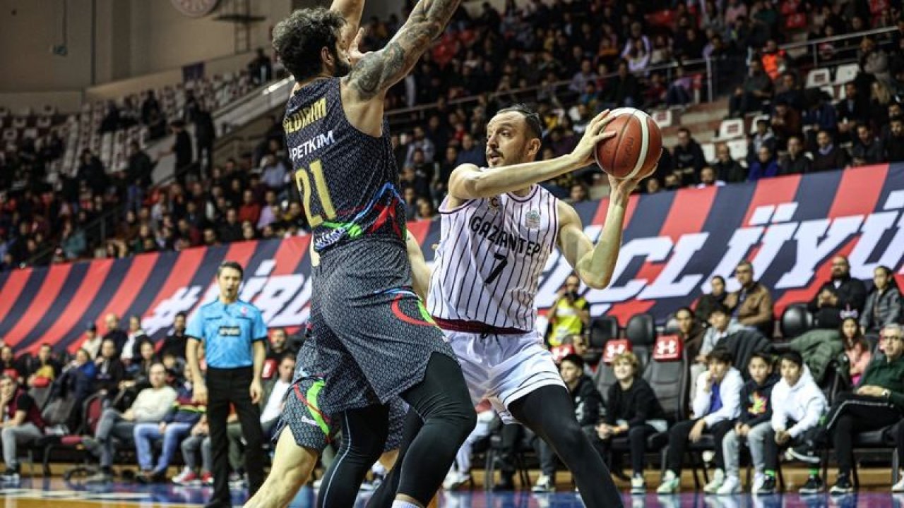 Gaziantep Basketbol, Pekim’i farklı yendi