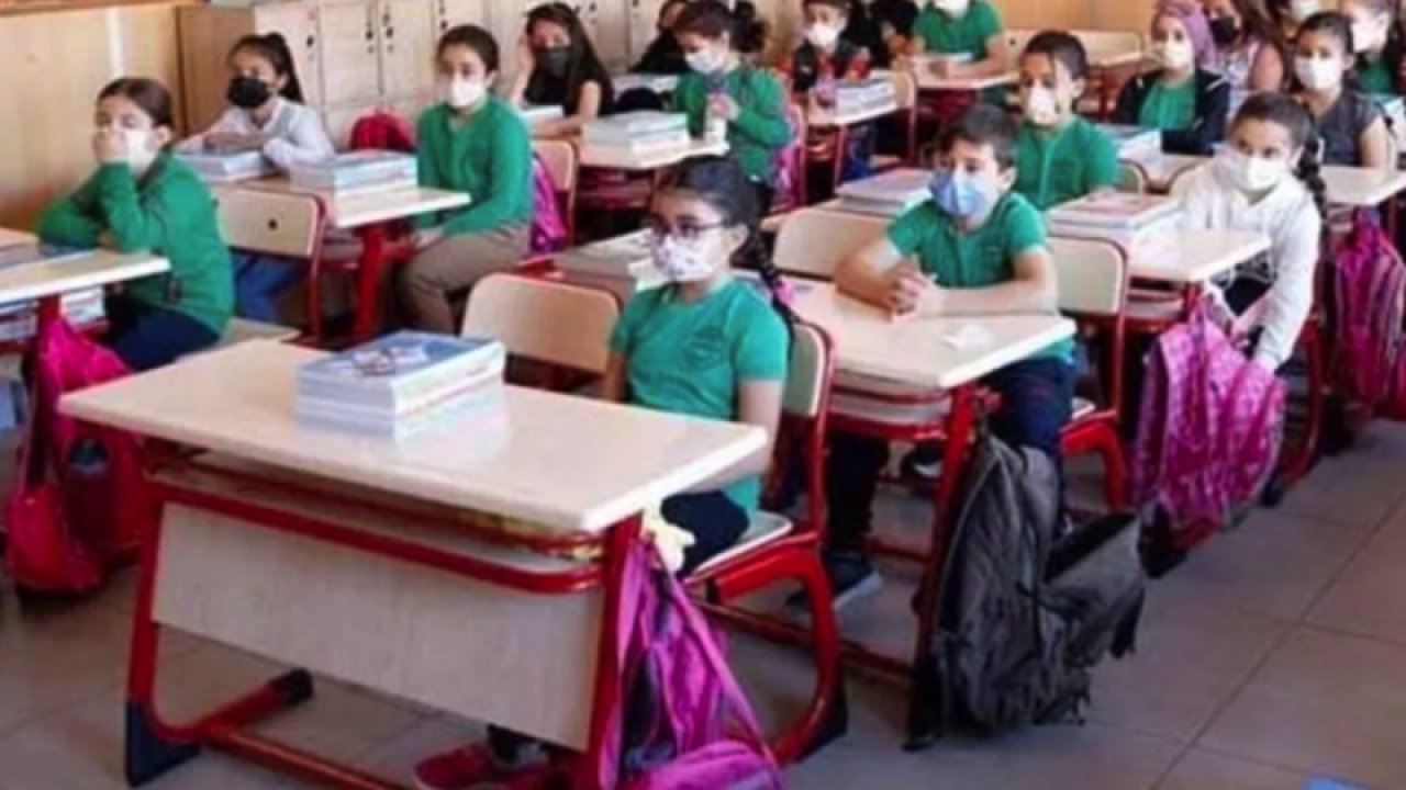 Gaziantep'te Kreş ve Okullarda acilen maske takılmalı uyarısı! Gaziantep'te Hastaneler ve sağlık ocakları grip salgını ile dolup taşıyor.