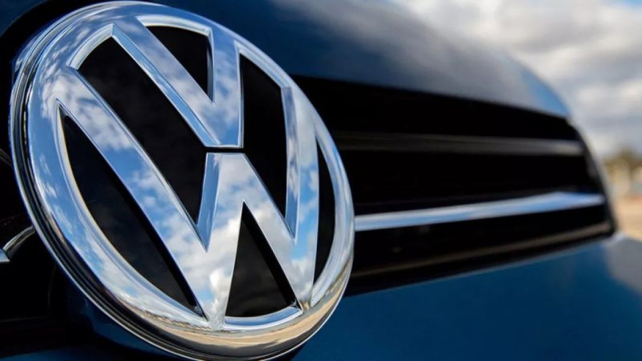 Çip krizi otomobil sektörünü ele geçirdi! Bu kez Volkswagen da etkilendi! Bir yıldaki kaybı dudak uçuklattı…